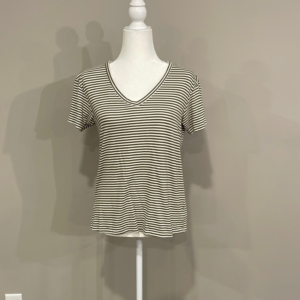 American Eagle T-Shirt
